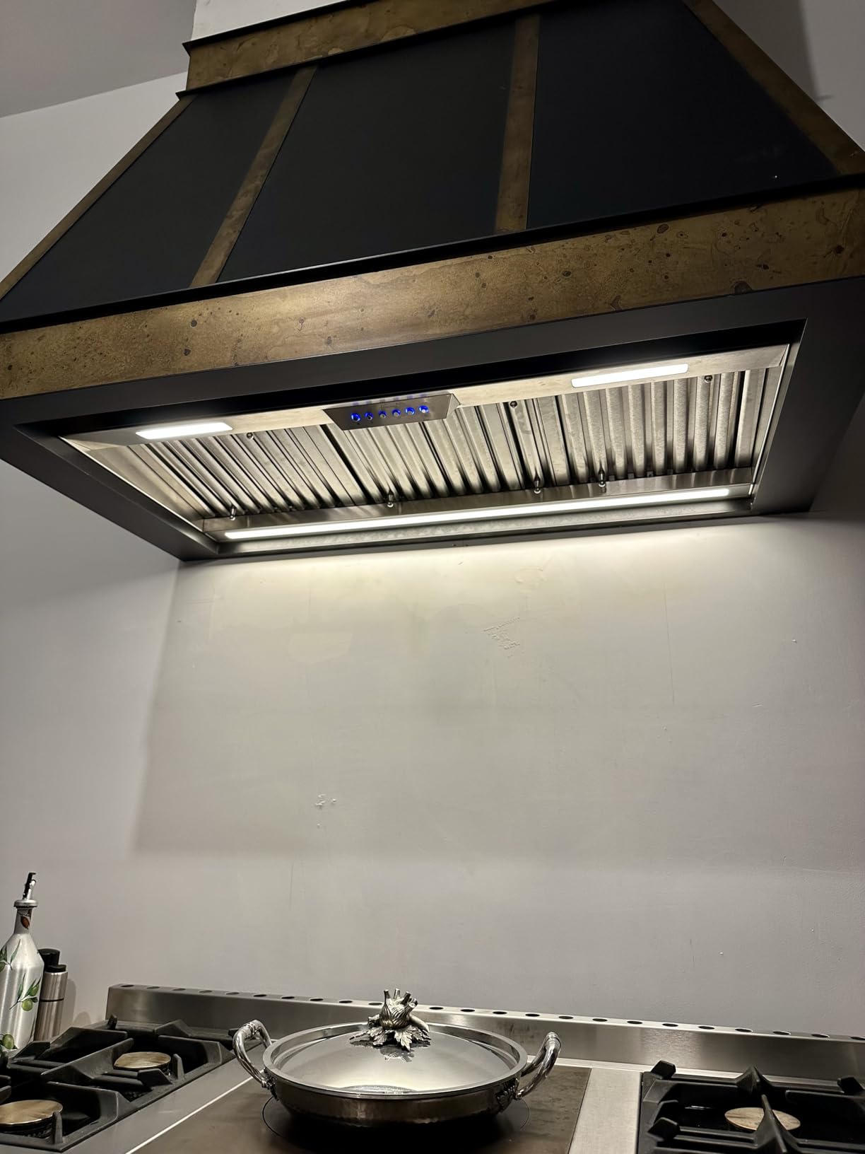 Akicon Range Hood Insert 54 Inch with Heater Sensor, 1200 CFM Built-in Kitchen Vent Hood with 4 Speeds, Ultra-Quiet Duct Stove Hood 3CCT LED Lights and Dishwasher Safe Filters customer photo 1