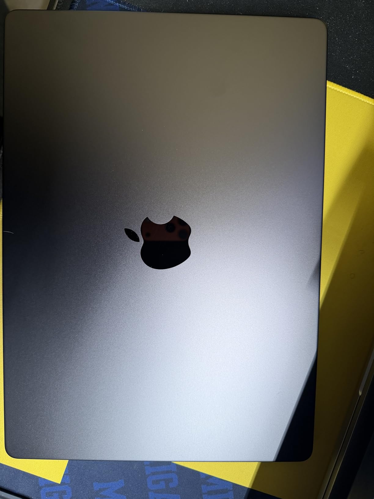 Apple 2026 MacBook Pro Laptop with Apple M5 Max chip with 18-core CPU and 32-core GPU: Built for AI, 14.2-inch Liquid Retina XDR Display, 36GB Unified Memory, 2TB SSD, Wi-Fi 7; Space Black customer photo 2
