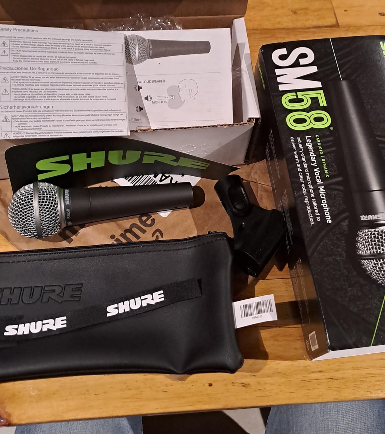 Shure SM58 Pro Dynamic Vocal Microphone with 25-ft XLR Cable | Cardioid dynamic vocal mic for studio, live performance, podcasting and recording; includes 25-ft XLR cable customer photo 1