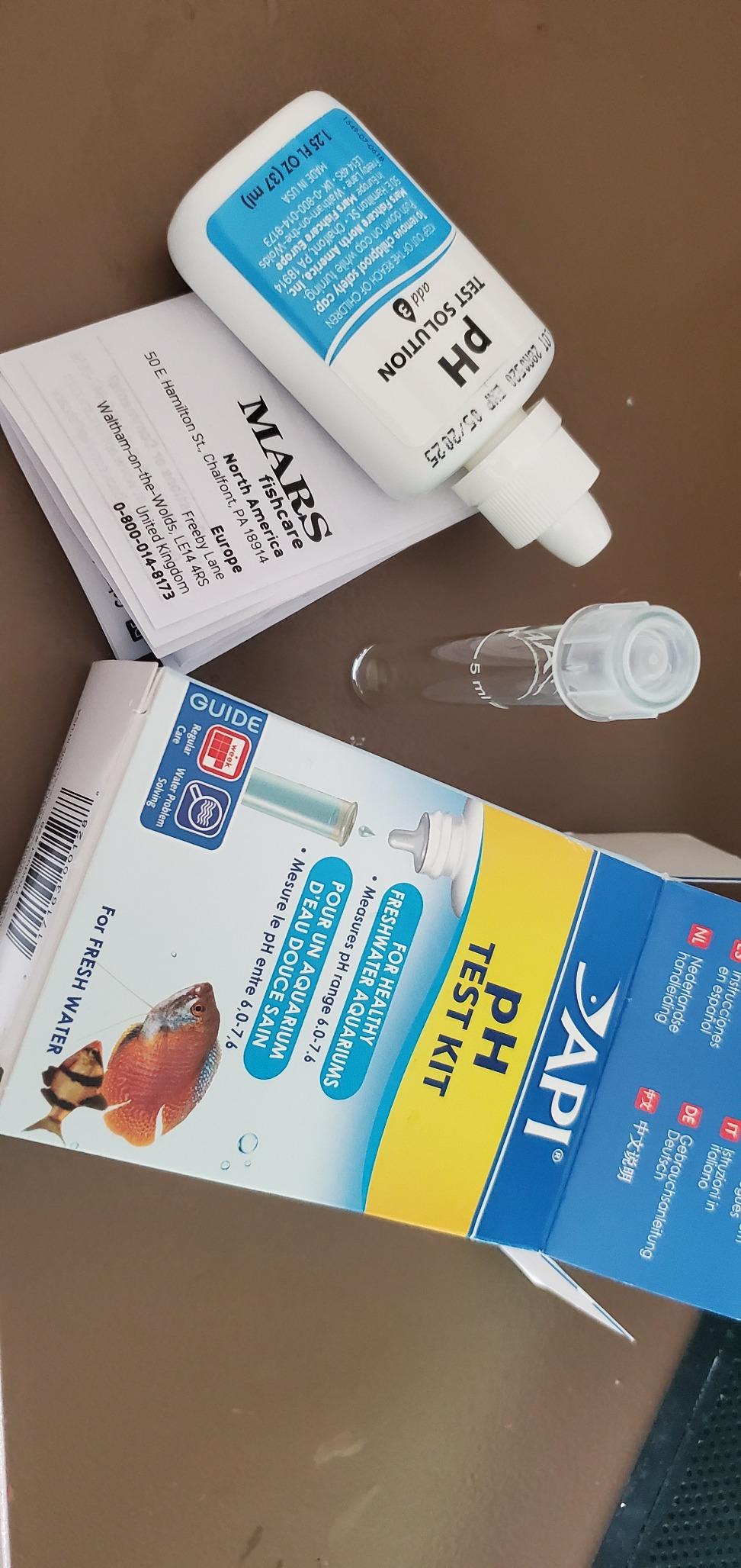 API PH TEST KIT 250-Test Freshwater Aquarium Water pH Test Kit, 4 Piece Set customer photo 2