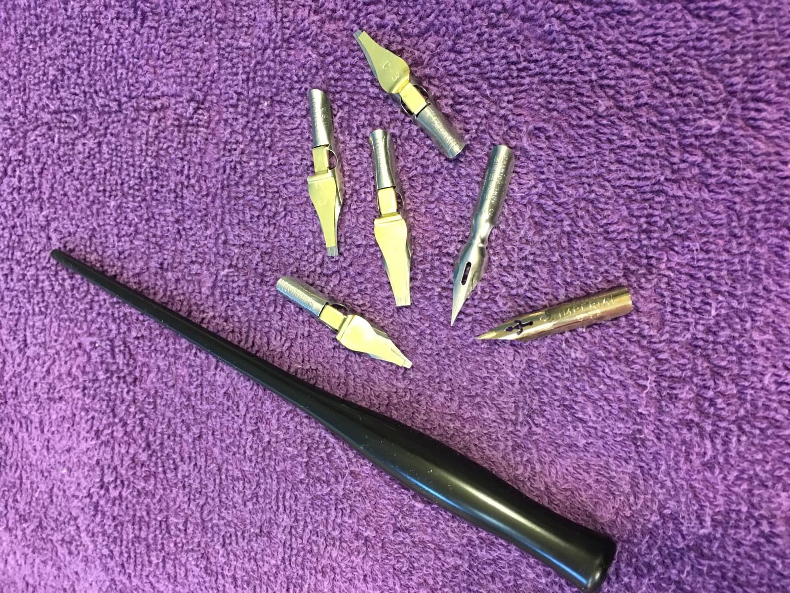 Speedball Basic Calligraphy Set, Set of 7 customer photo 1