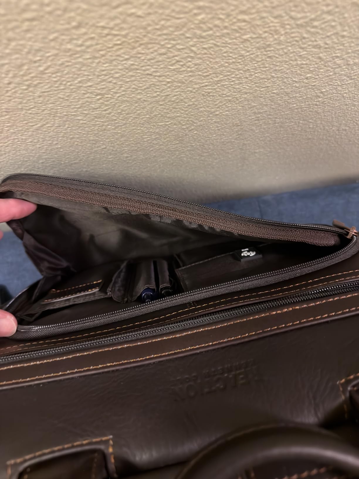 Kenneth Cole REACTION ‘Out of the Bag' Manhattan Colombian Leather 15.6