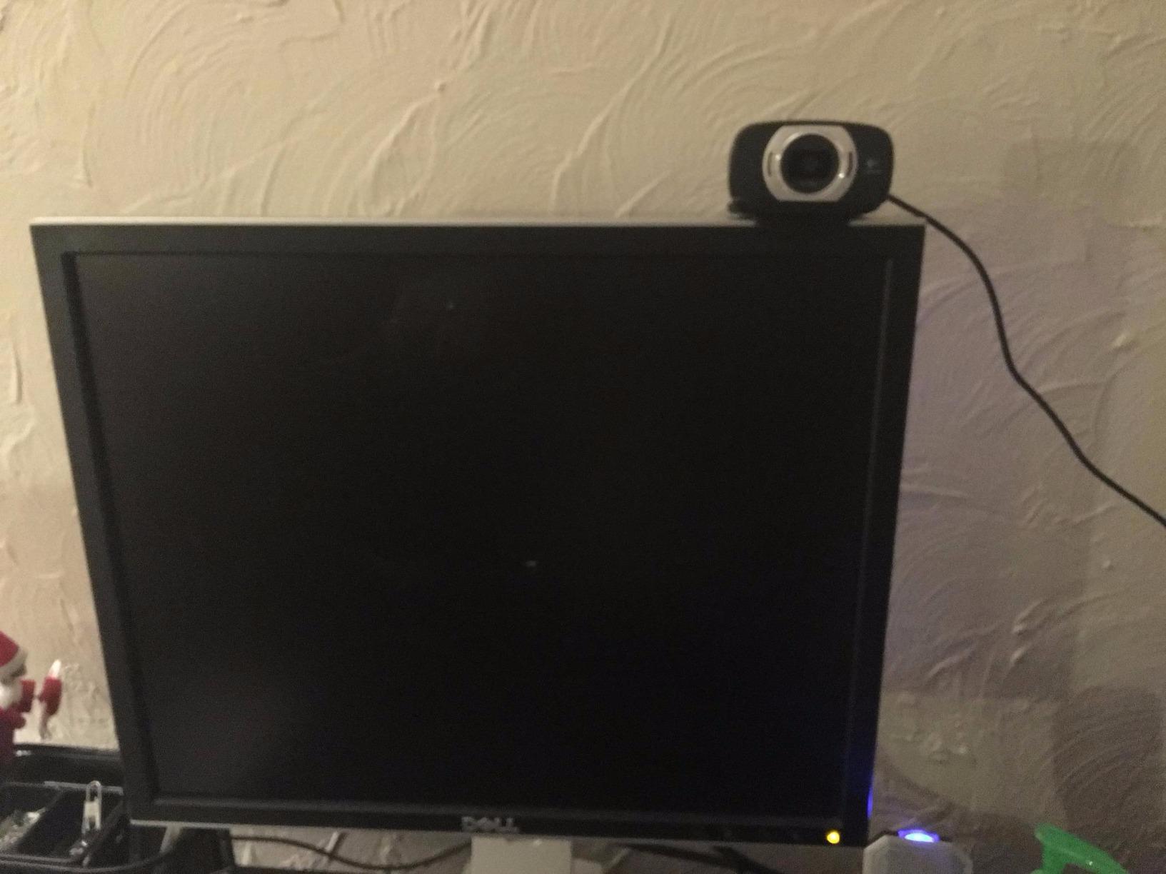 Logitech HD Laptop Webcam C615 with Fold-and-Go Design, 360-Degree Swivel, 1080p Camera customer photo 2