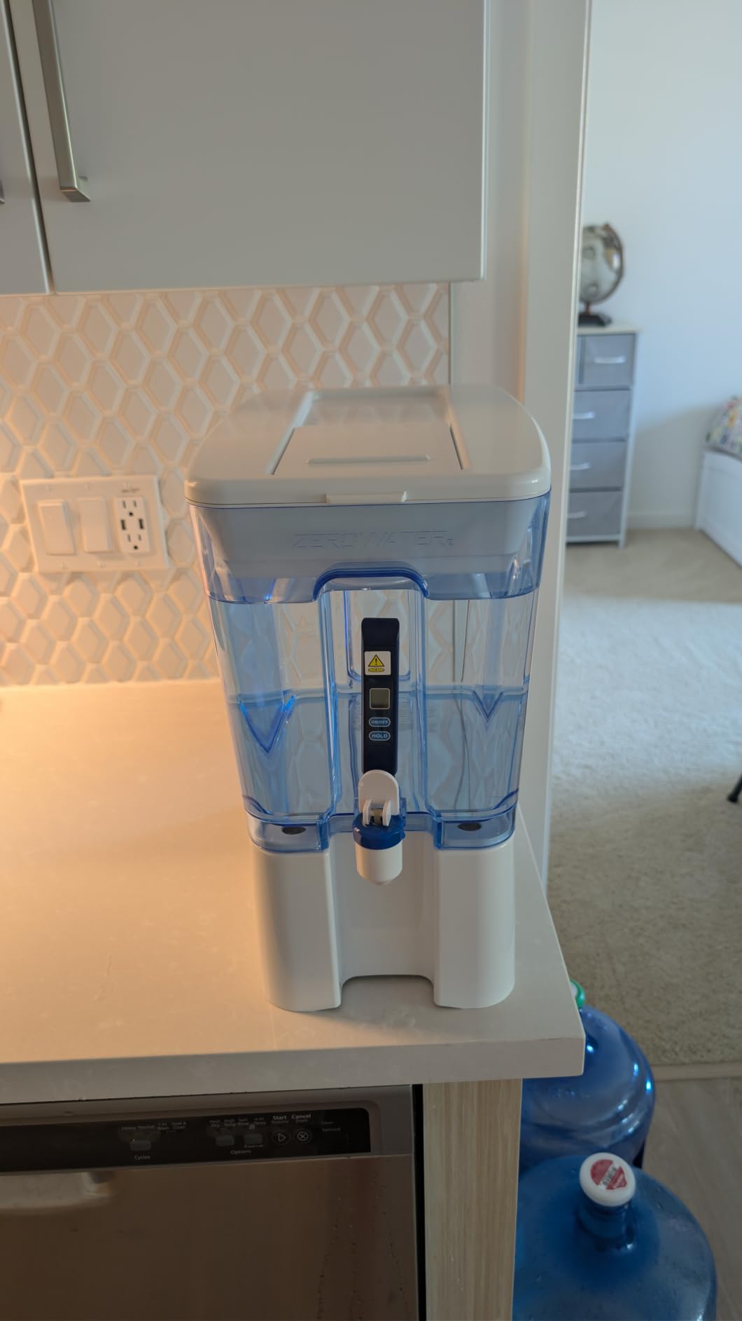 ZeroWater 10-Cup Pitcher Water Filter Removes PFOA/PFAS customer photo 1