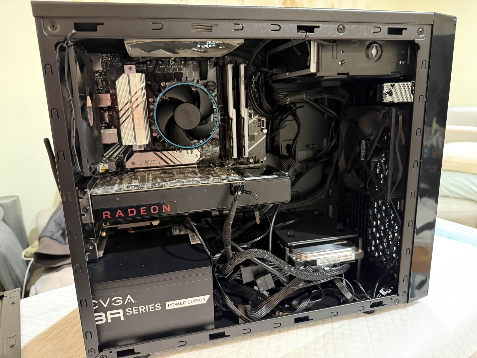 Cooler Master N200 - Mini Tower Computer Case with Fully Meshed Front Panel and mATX/Mini-ITX Support customer photo 2