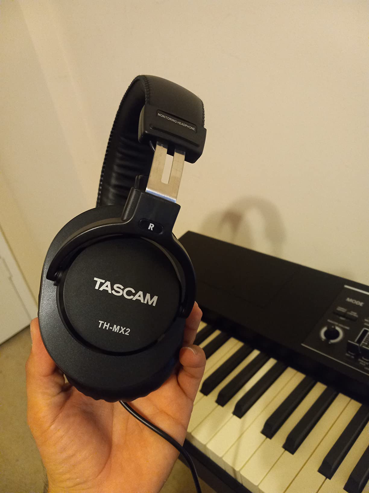 Tascam TH-MX2 Closed-Back Studio Mixing Headphones customer photo 2