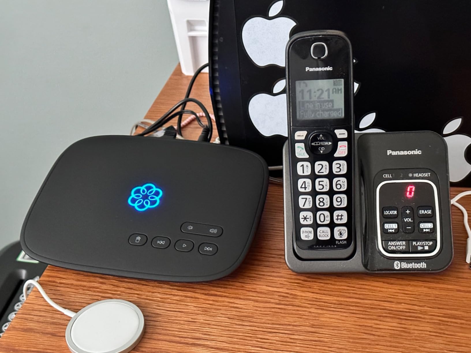 Ooma Telo VoIP Free Internet Home Phone Service: Black customer photo 1