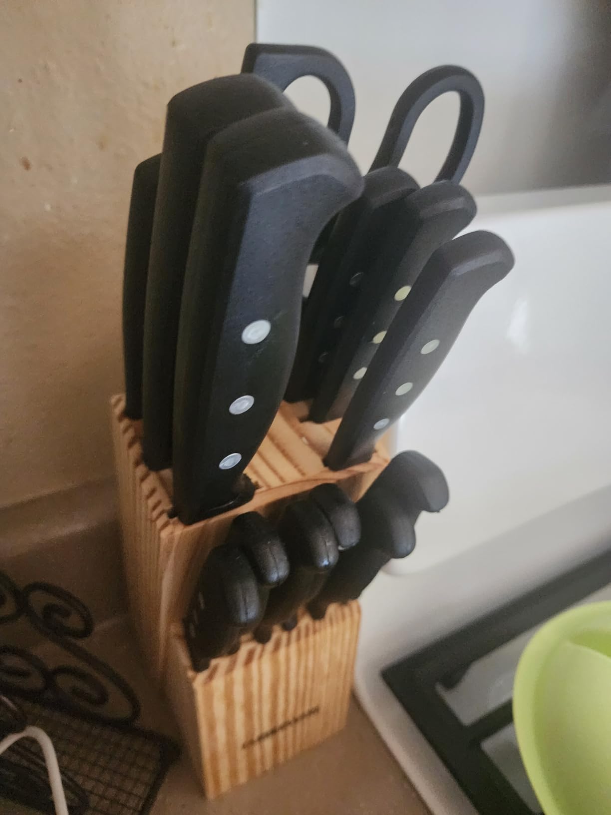 Farberware 22-Piece Kitchen Knife Block Set, High Carbon Stainless Steel customer photo 1