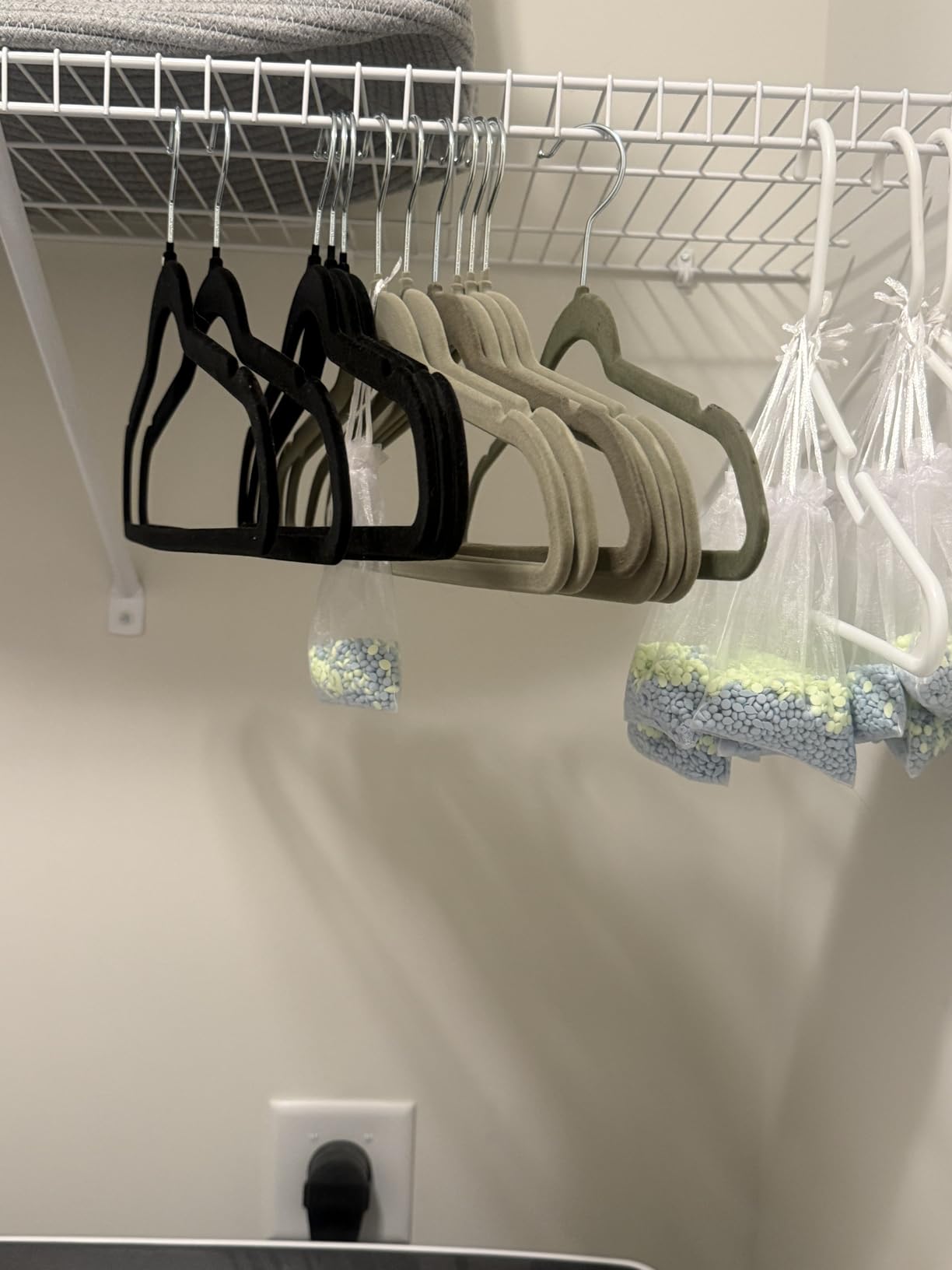 Utopia Home Velvet Hangers, Black, 50 Pack customer photo 1
