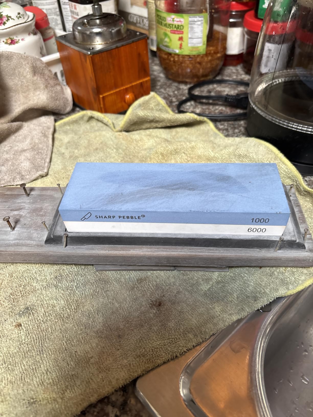 Sharp Pebble Whetstone Knife Sharpening Stone Kit - 2 Sided 400/1000 Grit customer photo 1