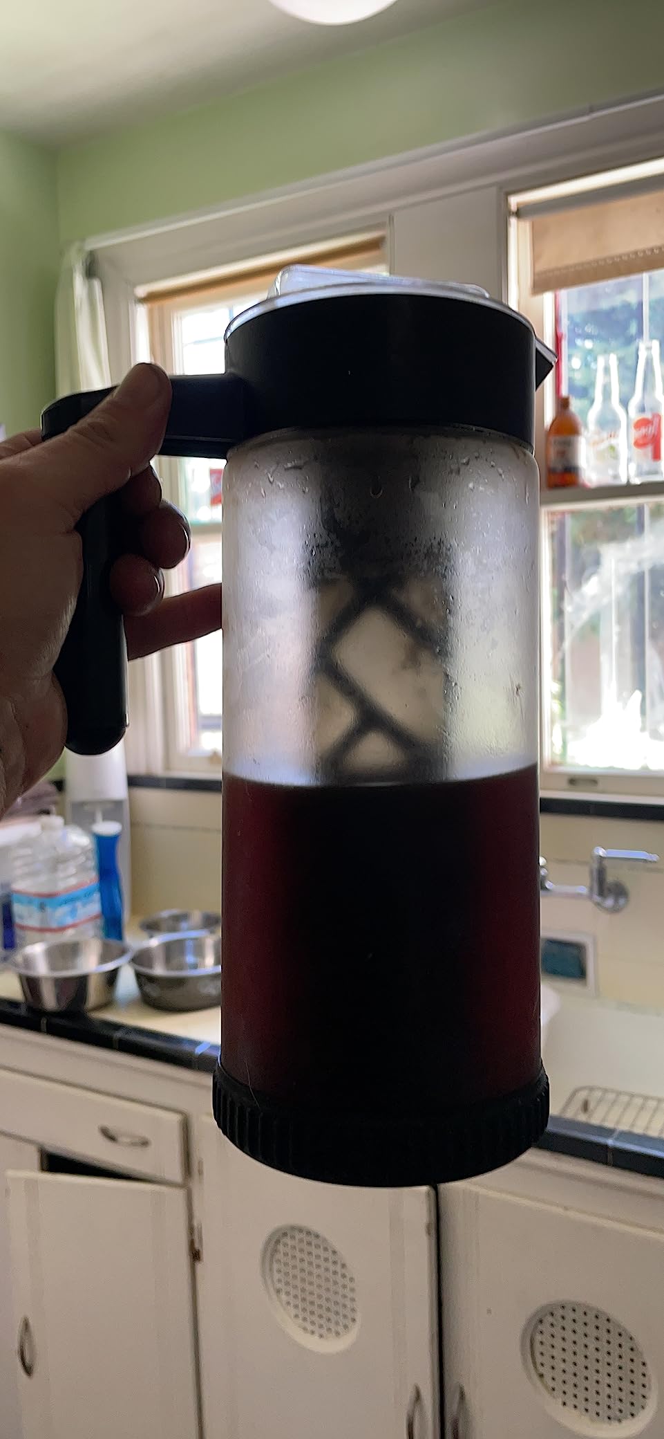 COFFEE BEAR – Cold Brew Coffee Maker and Iced Tea Brewer, Large 1.3L (44oz) Borosilicate Glass Pitcher with Reusable Mesh Filter, Easy to Clean, Dishwasher Safe customer photo 1