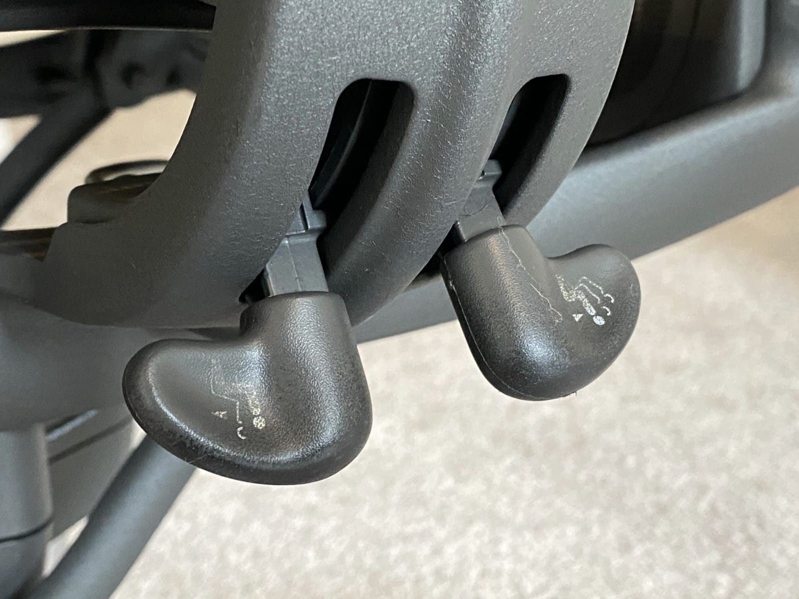 Herman Miller Aeron Ergonomic Chair - Size B, Graphite customer photo 2