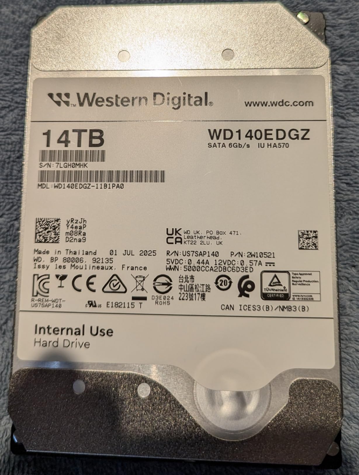 WD 1TB Elements Portable External Hard Drive - USB 3.0 - WDBUZG0010BBK-WESN customer photo 1