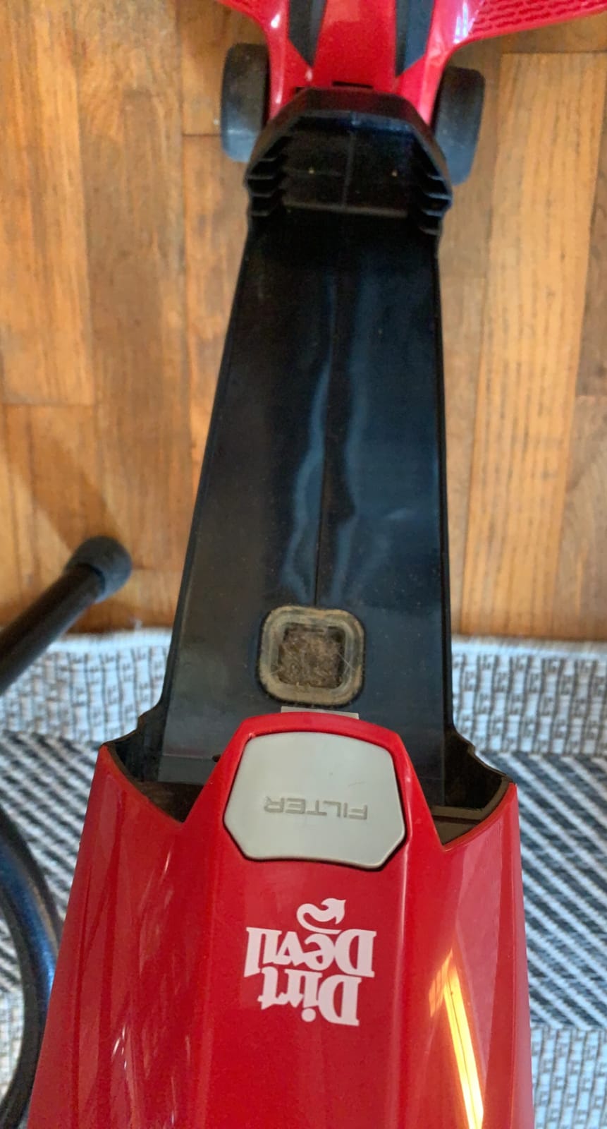 Hoover Dirt Devil Power Swerve Pet Cordless Stick Vacuum, Bagless customer photo 1