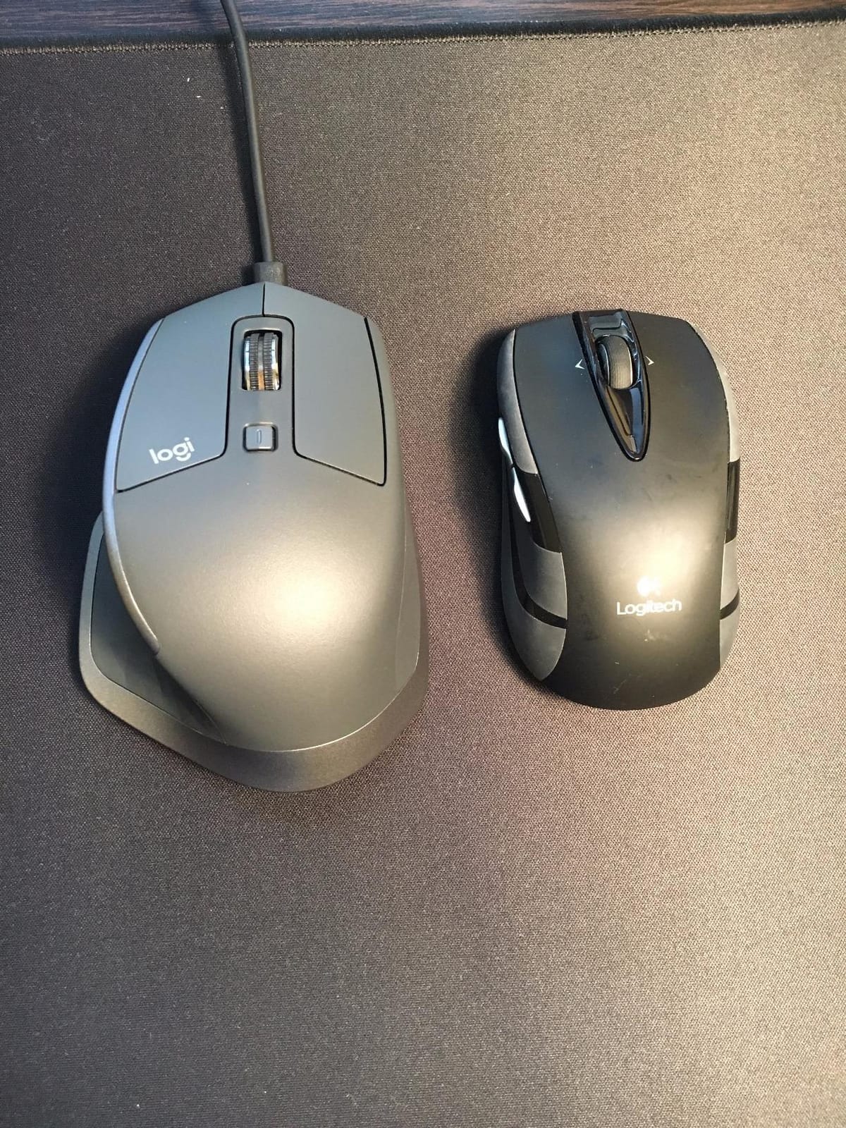 Logitech MX Master 2S Bluetooth Edition Wireless Mouse, Multi-Surface, Hyper-Fast Scrolling, Ergonomic, Rechargeable, Connects Up to 3 Mac/PC Computers,Color-Graphite. customer photo 1