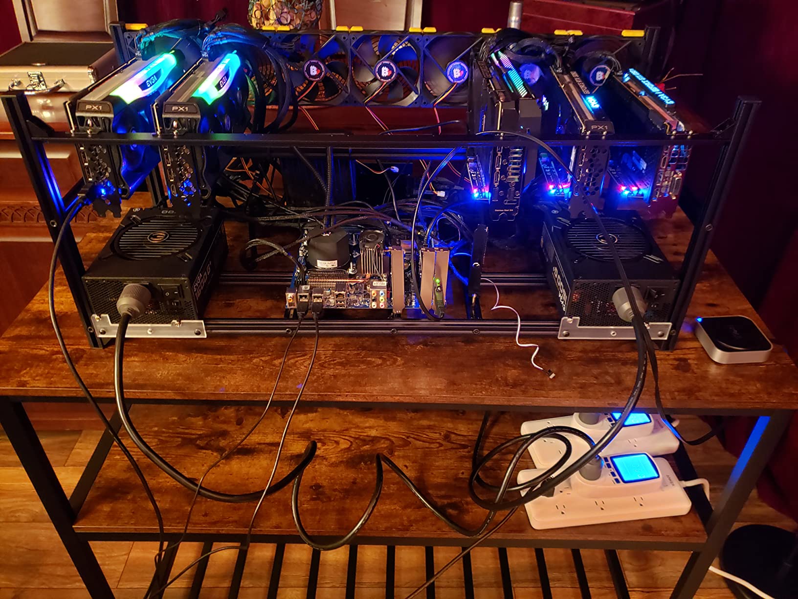 V3C 8-GPU Mining Case Aluminum Stackable Mining Rig Open Air Frame Case with Fan Mount - Ethereum(ETH,ETC)/ZCash(ZEC)/Monero(XMR)/Bitcoin(BTC)/Siacoin(SC) customer photo 2