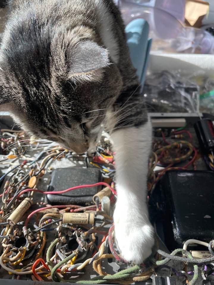 Weller 70 Watt Digital Soldering Station | WE1010NA customer photo 2