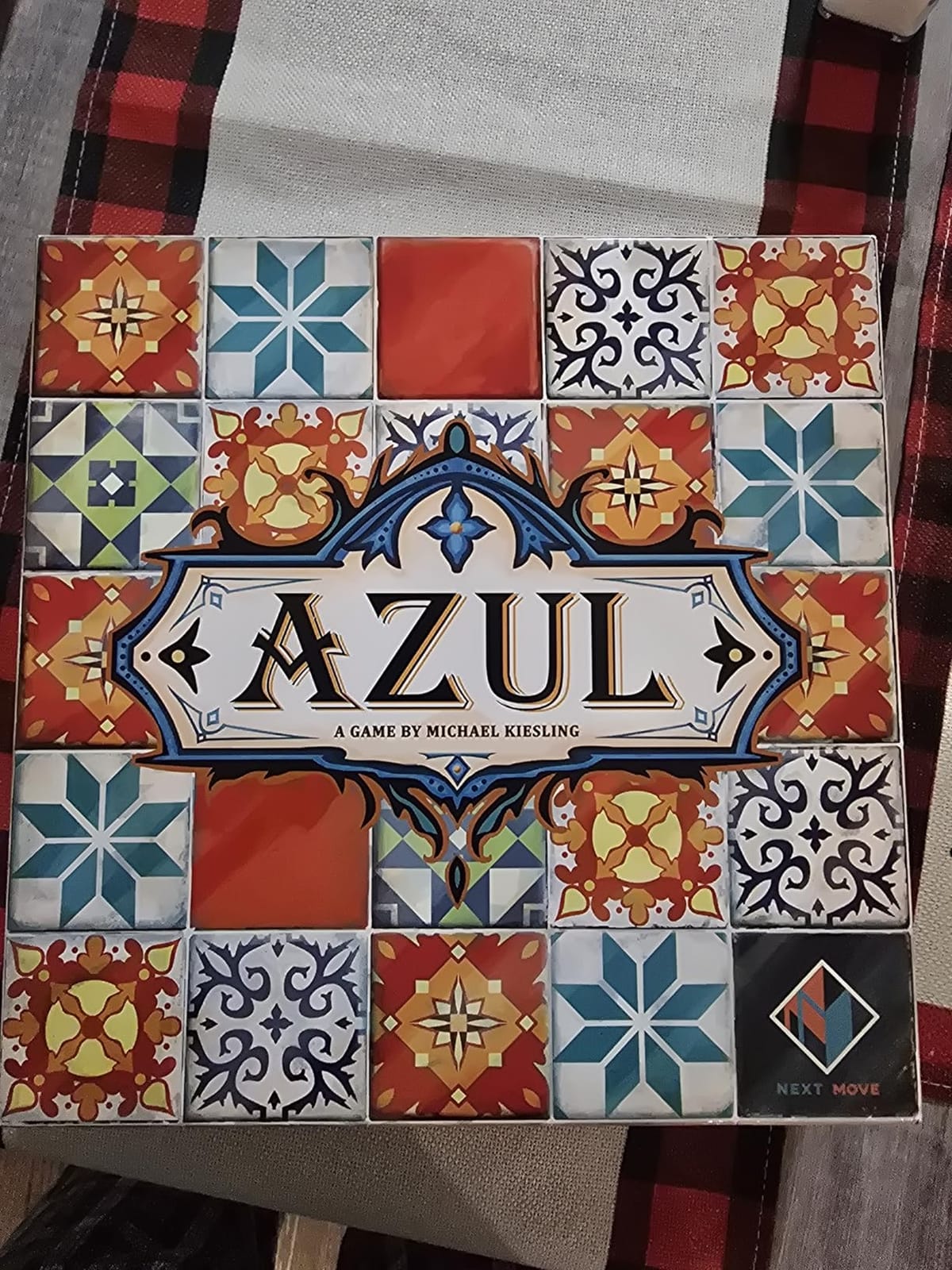 Azul Mosaic Tile-Placement Strategy Board Game, 2-4 Players, 30-45 Min customer photo 1