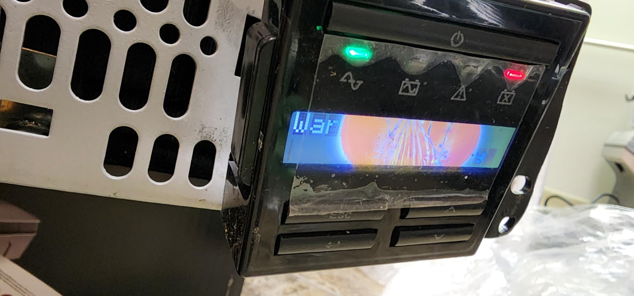 APC 2200VA Smart UPS with SmartConnect, SMT2200RM2UC Rack Mount UPS Battery Backup, Sinewave, AVR, 120V, Line Interactive Uninterruptible Power Supply customer photo 2