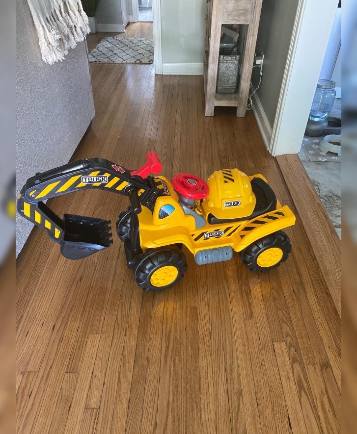 Play22 Toy Tractors for Kids Ride On Excavator - Sounds, Helmet & Rocks customer photo 2