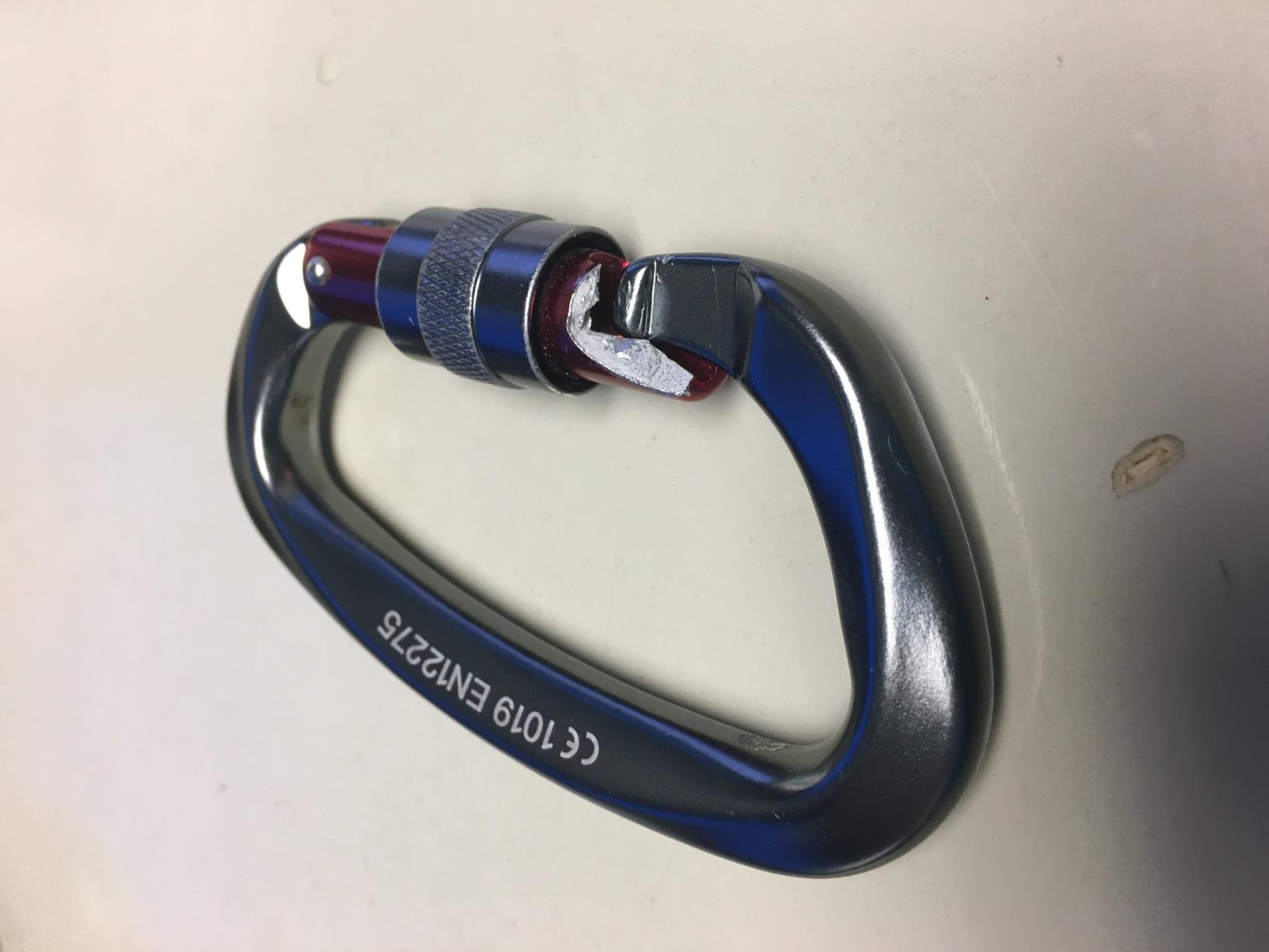 Screwgate Locking Carabiner Clip - Professional Rock Climbing Carabiner Screw Lock,Heavy Duty Carabiners for Climbing,Mountaineer,Hammock,Camping,Outdoor Equipment customer photo 1