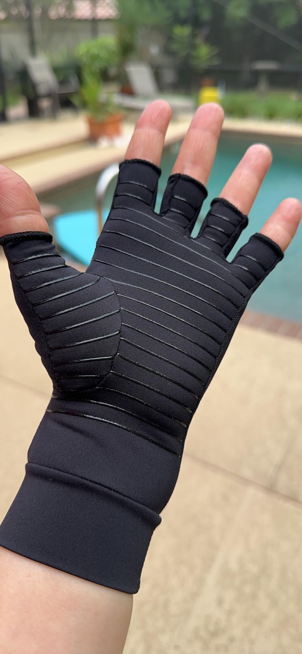 ComfyBrace Copper Arthritis Gloves, Hand Compression Gloves for Women & Men customer photo 1