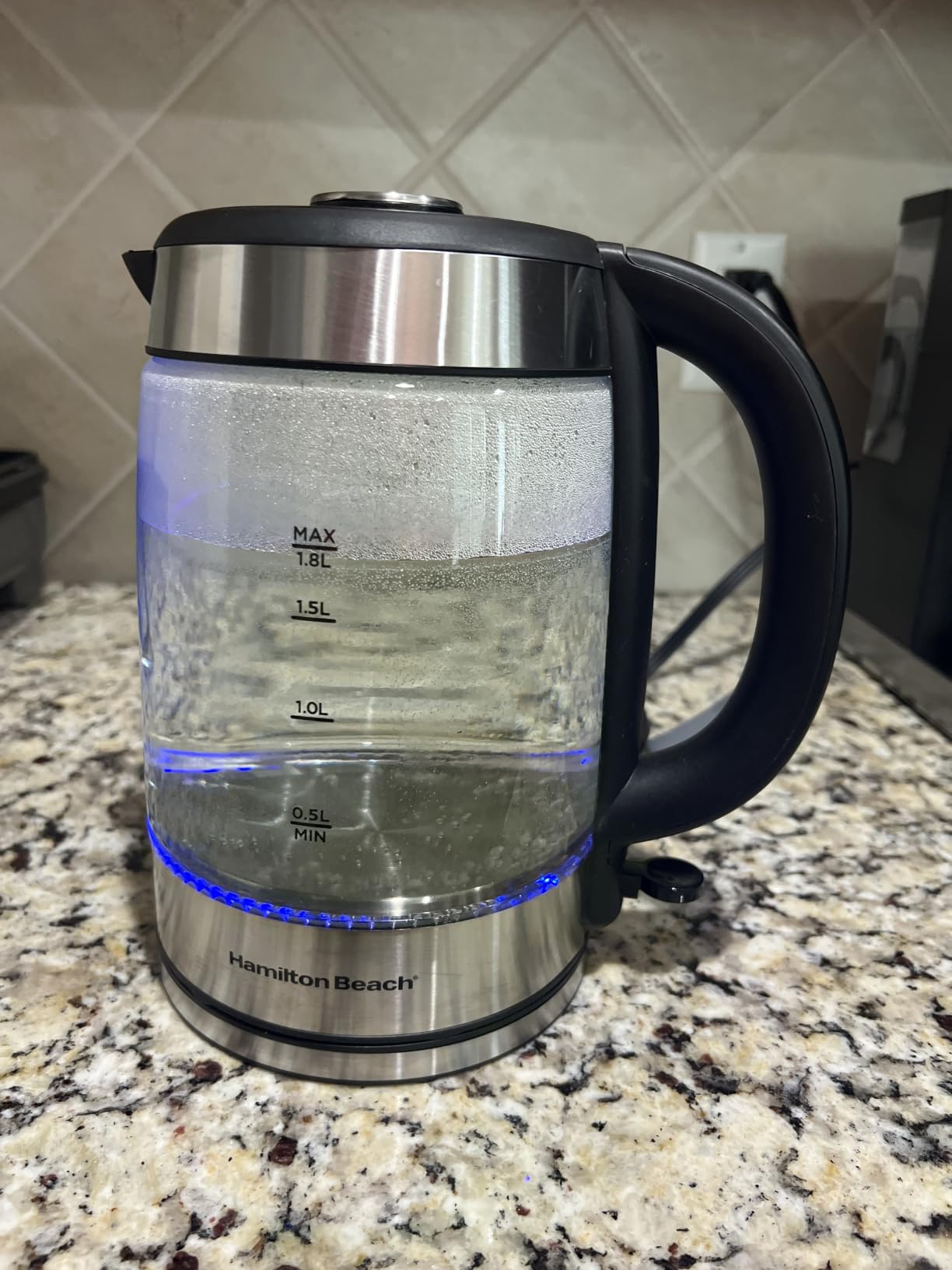 Hamilton Beach 1.7 Liter Electric Tea Kettle, Water Boiler & Heater customer photo 2