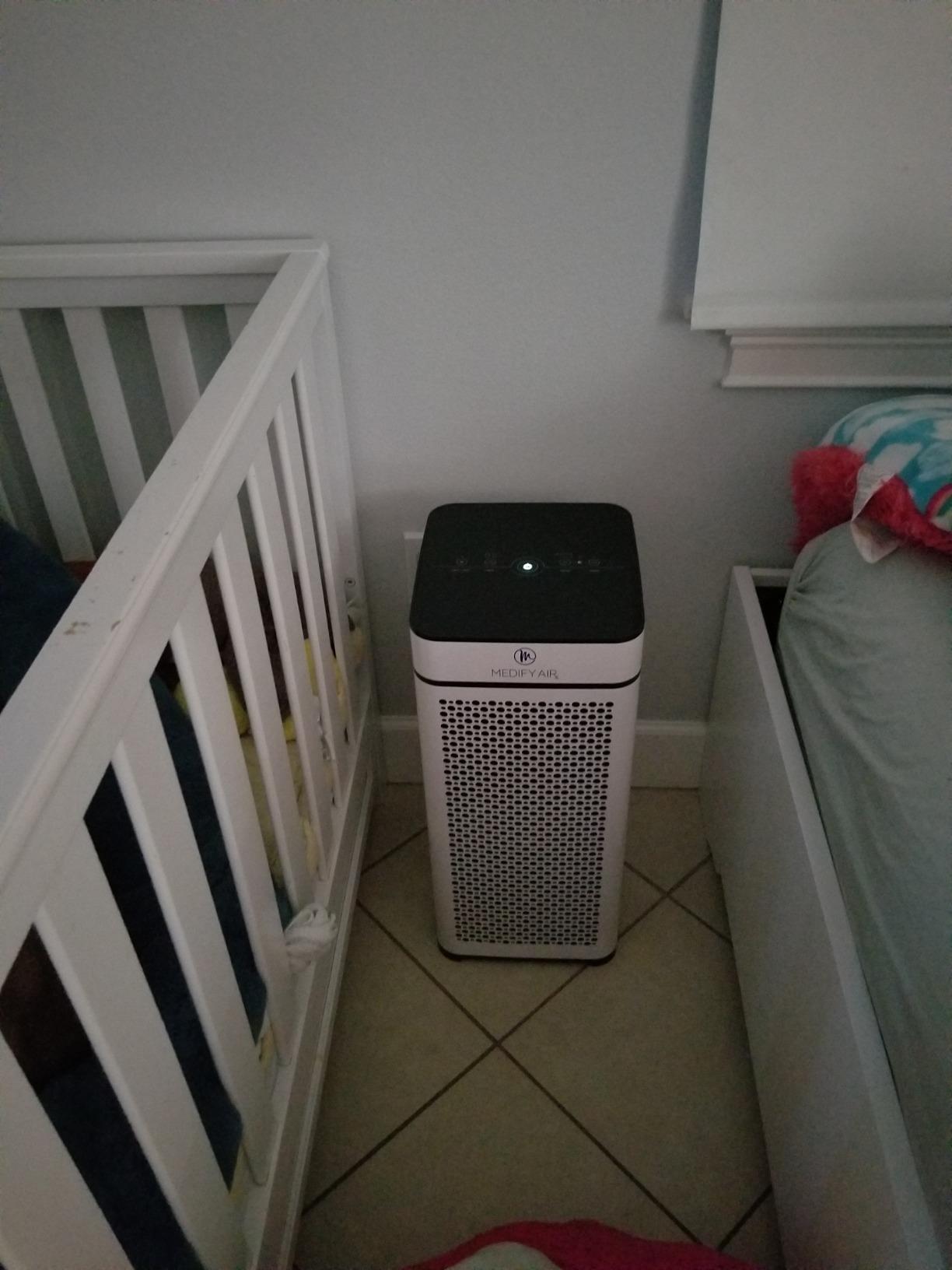 Medify MA-112 Air Purifier V3.0 with HEPA Filter | 5,948 ft² Coverage in 1hr for Smoke, Wildfires, Odors, Pollen, Pets | Quiet Removal to 0.3 Microns | White, 1-Pack customer photo 2