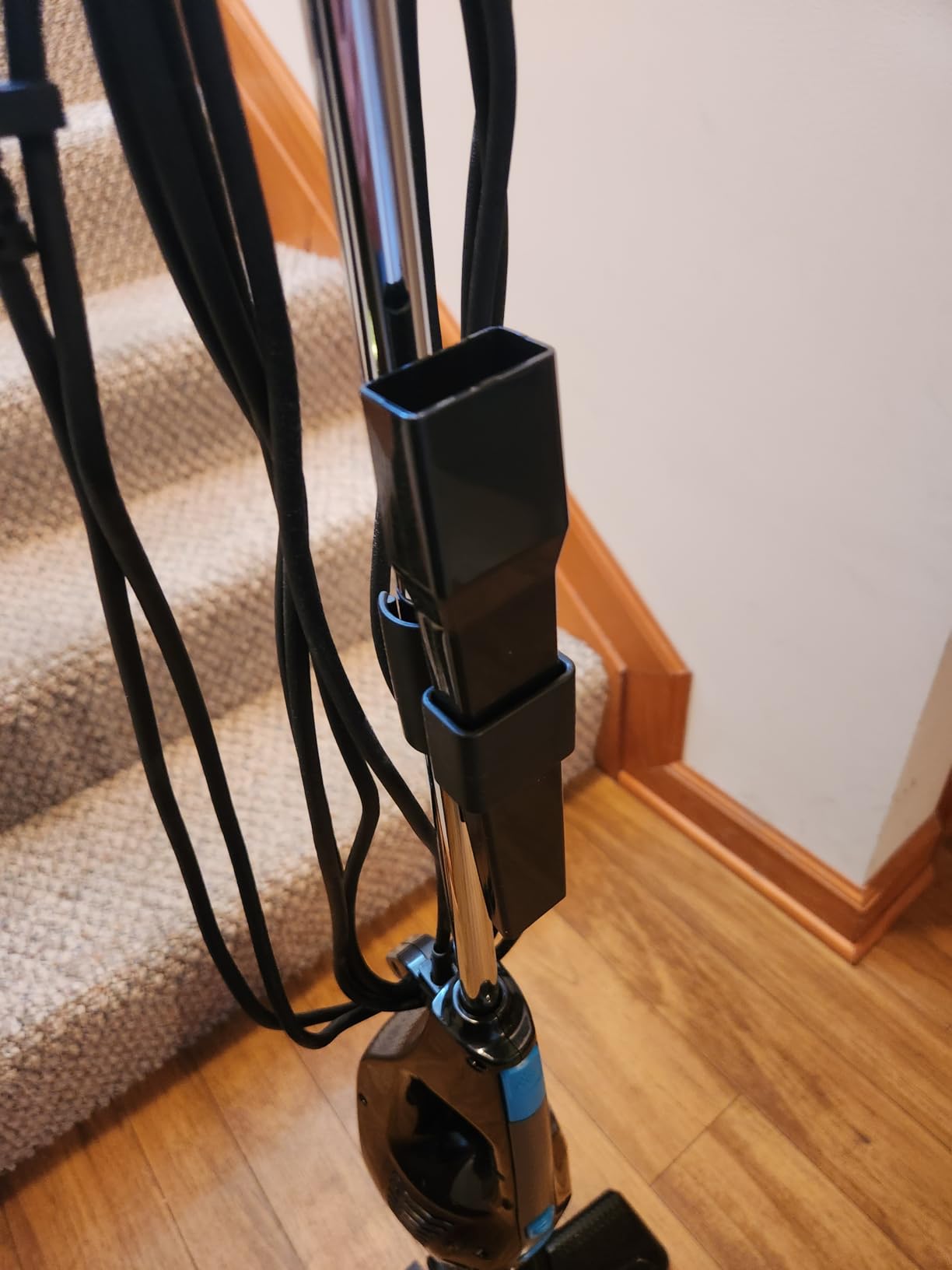 Eureka NES215A Blaze 3-in-1 Swivel Handheld & Stick Vacuum Cleaner, Blue customer photo 2