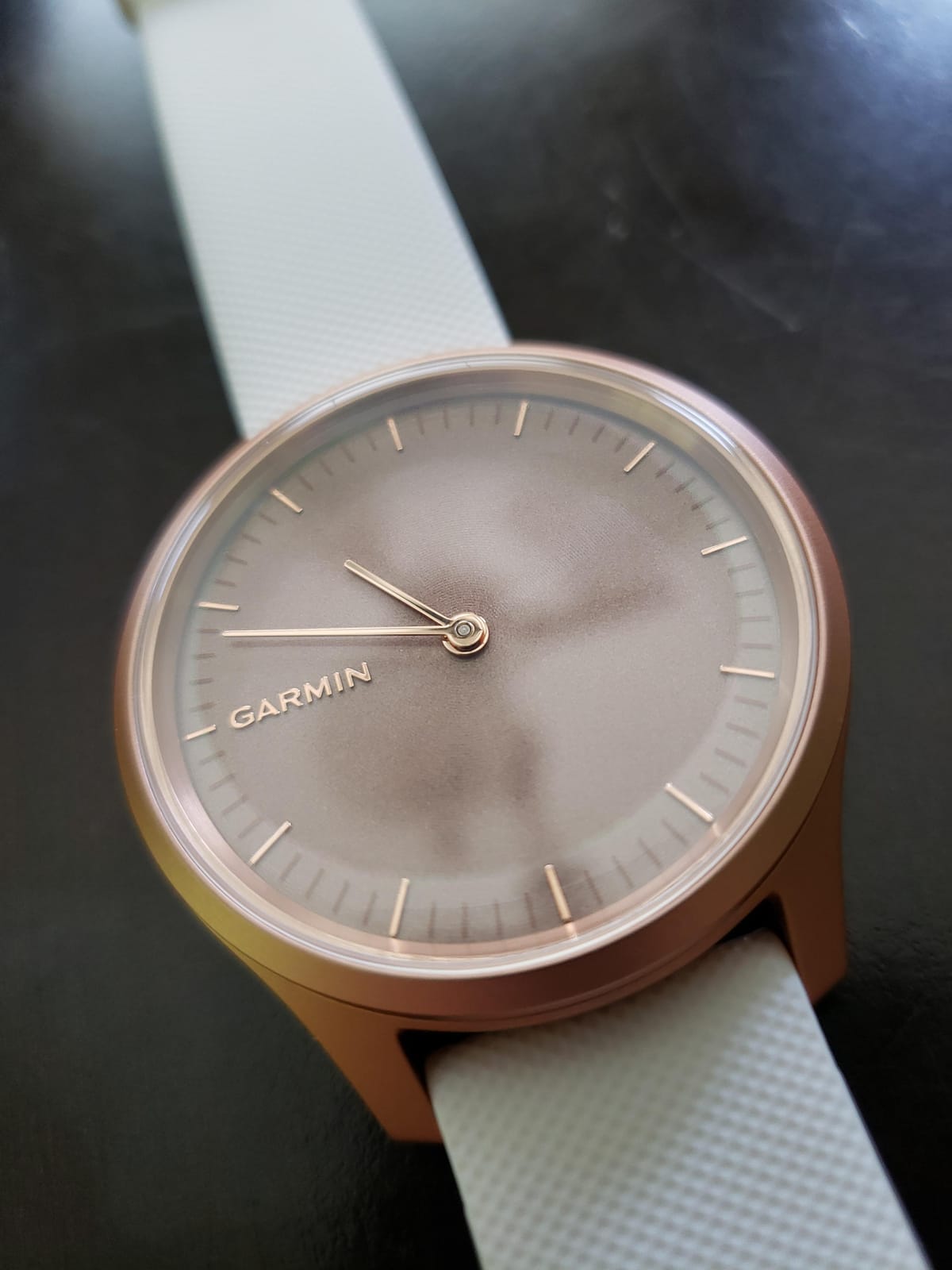 Garmin vivomove Style, Hybrid Smartwatch with Real Watch Hands and Hidden Color Touchscreen Displays, Rose Gold with White Silicone Band customer photo 1