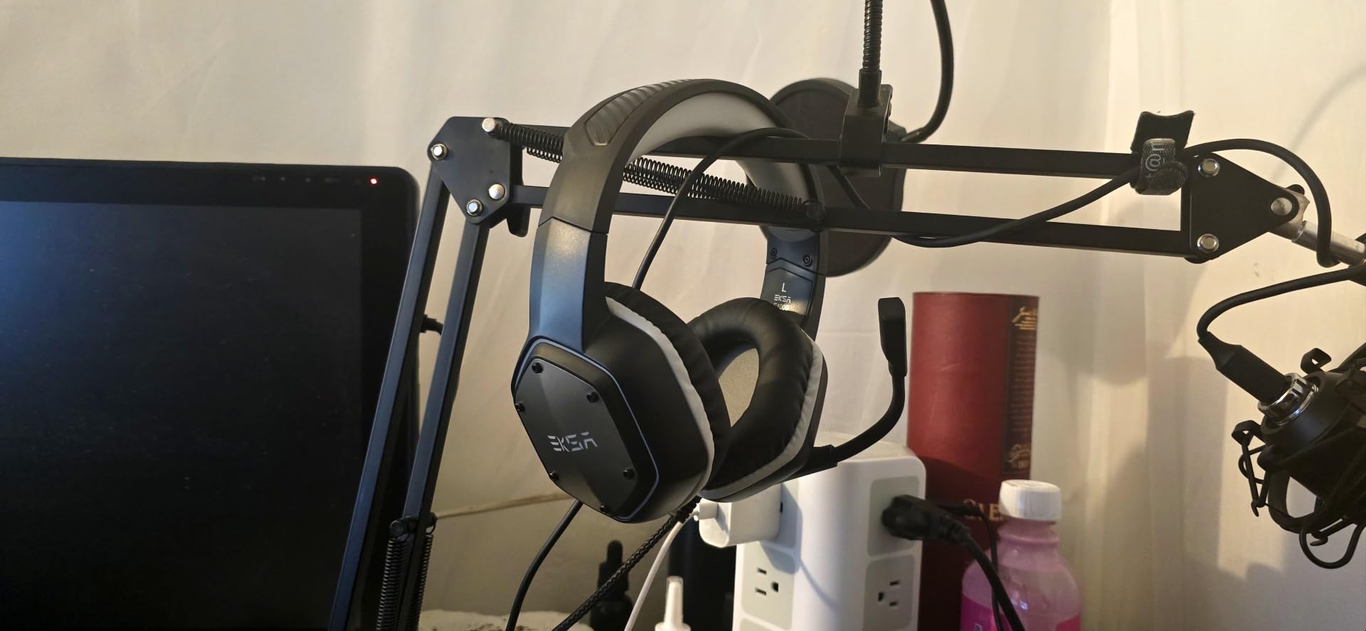EKSA E1000 USB PC Gaming Headset with Mic, 7.1 Surround Sound customer photo 1