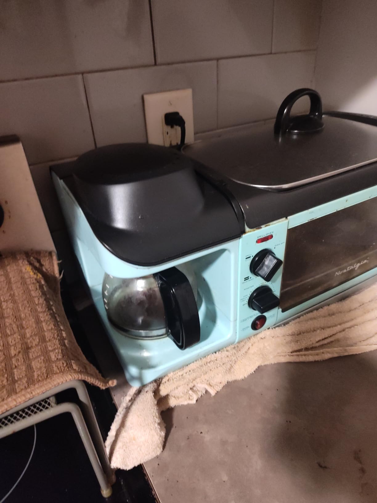 Nostalgia 3-in-1 Breakfast Station - Includes Coffee Maker, Non-Stick Griddle, and 4-Slice Toaster Oven - Versatile Breakfast Maker with Timer - Aqua customer photo 2