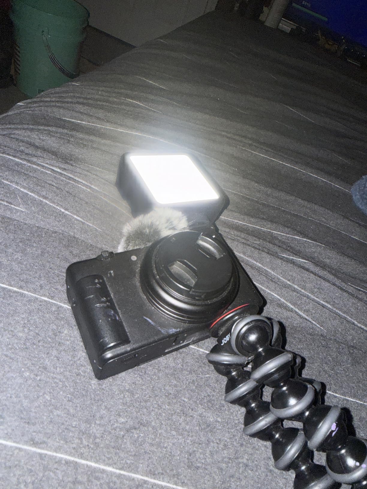 Ulanzi VL49 On-Camera LED Video Fill Light, 5500K 2000mAh Rechargeable | CRI95+, 3 Cold Shoe Light, Dimmable Brightness, Portable Mini Photography Lighting, for Vlog TikTok YouTube Live Streaming customer photo 1