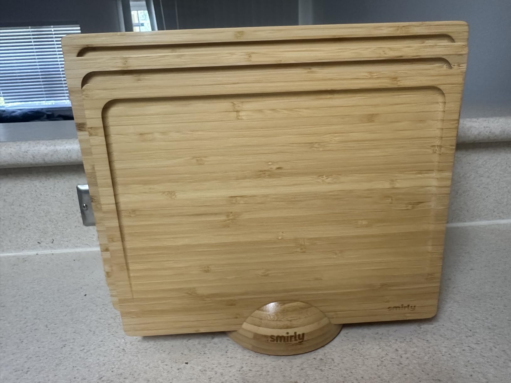 SMIRLY Cutting Boards for Kitchen, 3 Piece Bamboo Cutting Board with Stand customer photo 1
