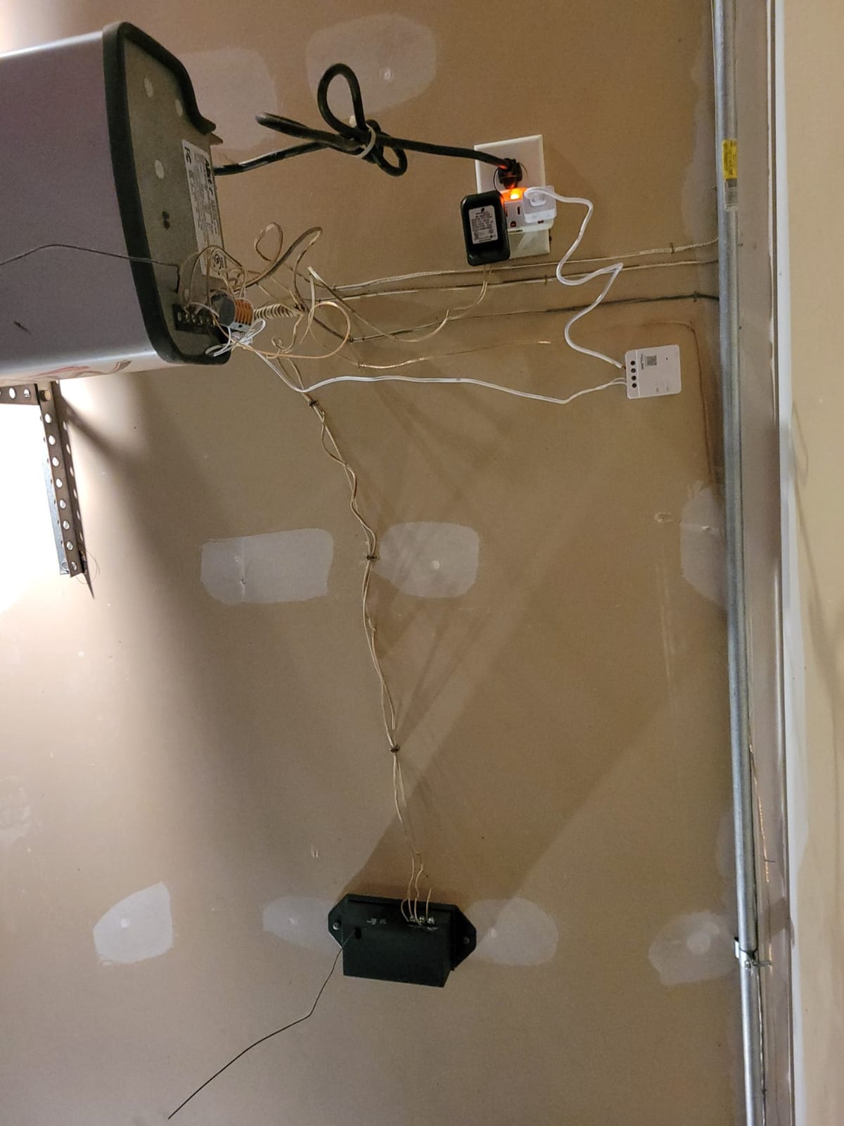 YoLink Garage Door Kit: Controller + Sensor customer photo 2