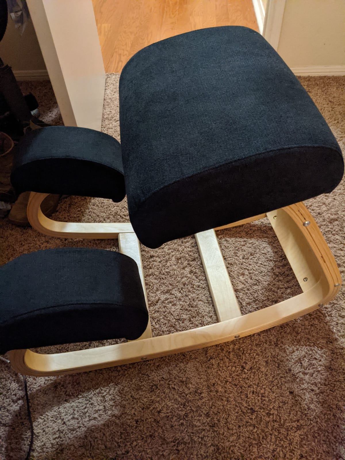 Ergonomic Kneeling Chair with Extra Padding - Posture Support Comfortable Desk Chair - Angled Rocking Stool & Balancing Seat - Natural Relief for Neck or Back Pain (with Extra Padding) customer photo 1