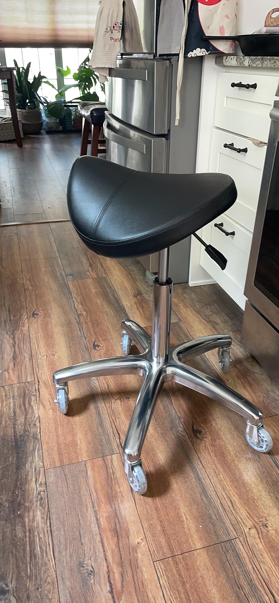 TASALON Wheeled Ergonomic Swivel Saddle Stool, Black customer photo 1