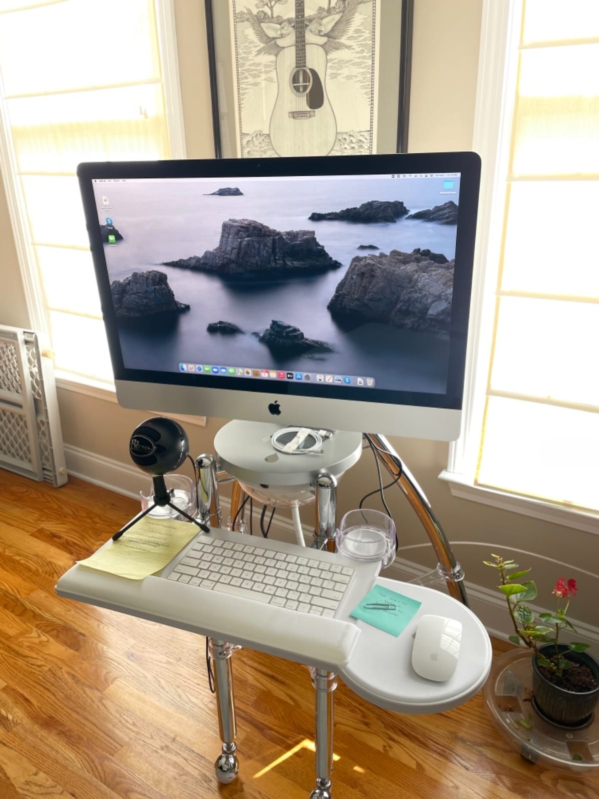 2020 Apple iMac with Retina 5K Display (27-inch, 8GB RAM, 512GB SSD Storage) customer photo 2