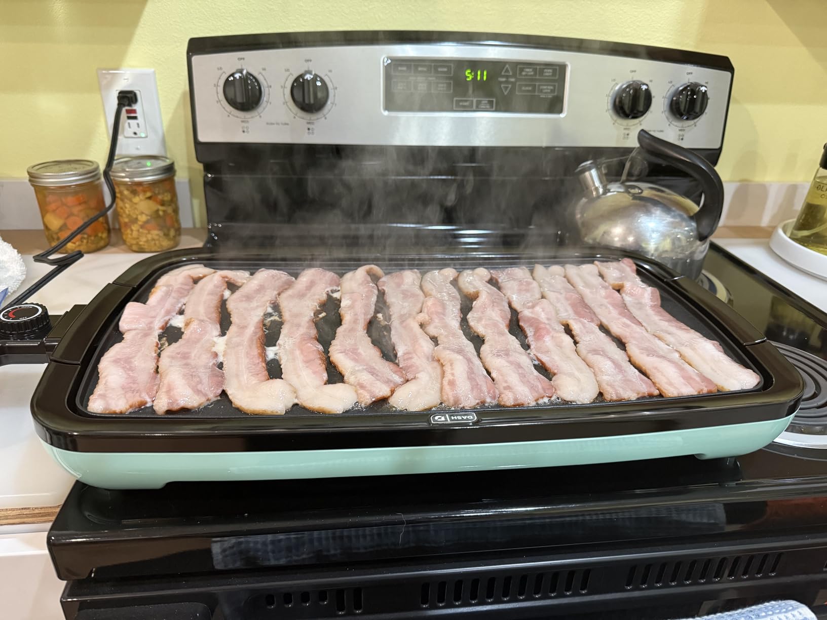 Dash Deluxe Everyday Electric Griddle, Removable Nonstick Plate, Black customer photo 2
