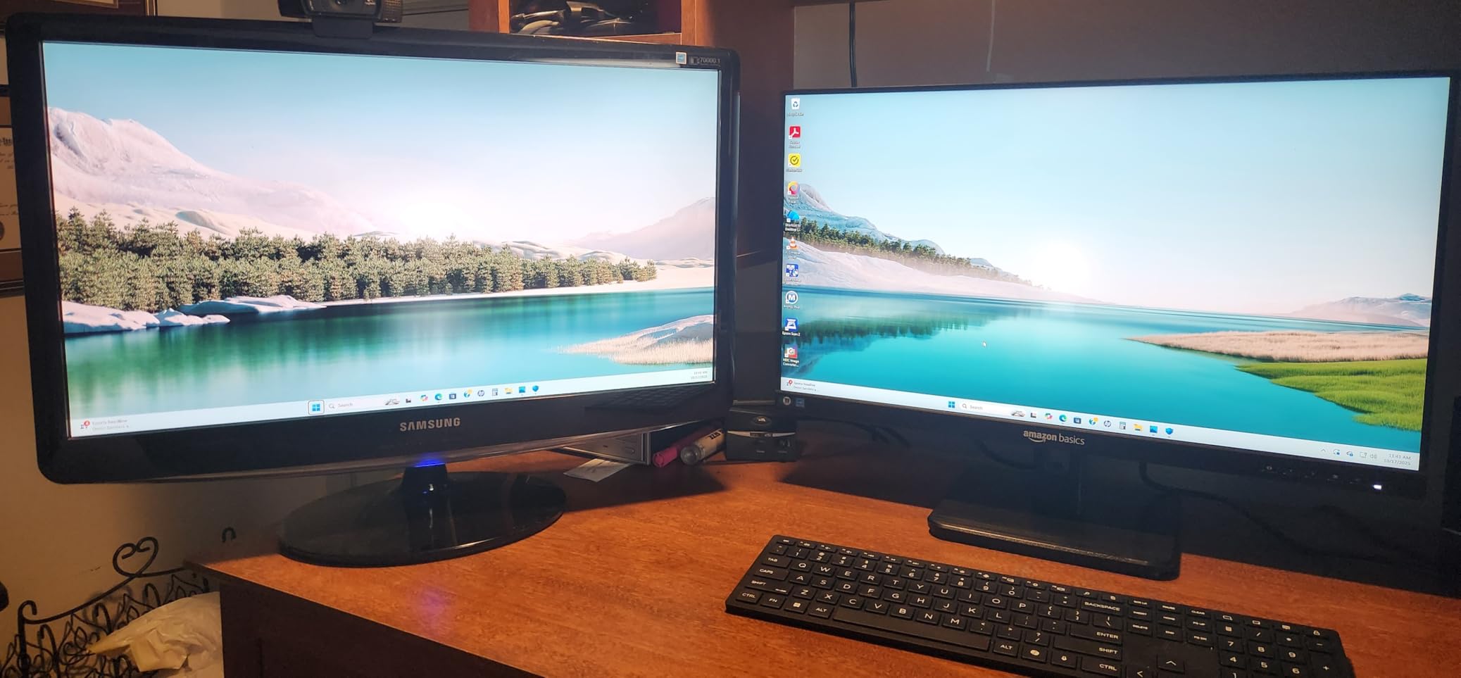 Amazon Basics 24-inch Full HD IPS Monitor, 75 Hz, 1080P, HDMI, Display Port and VGA Input, Adjustable Stand, VESA Compatible, Built-in Speakers for Office and Home, Black customer photo 2