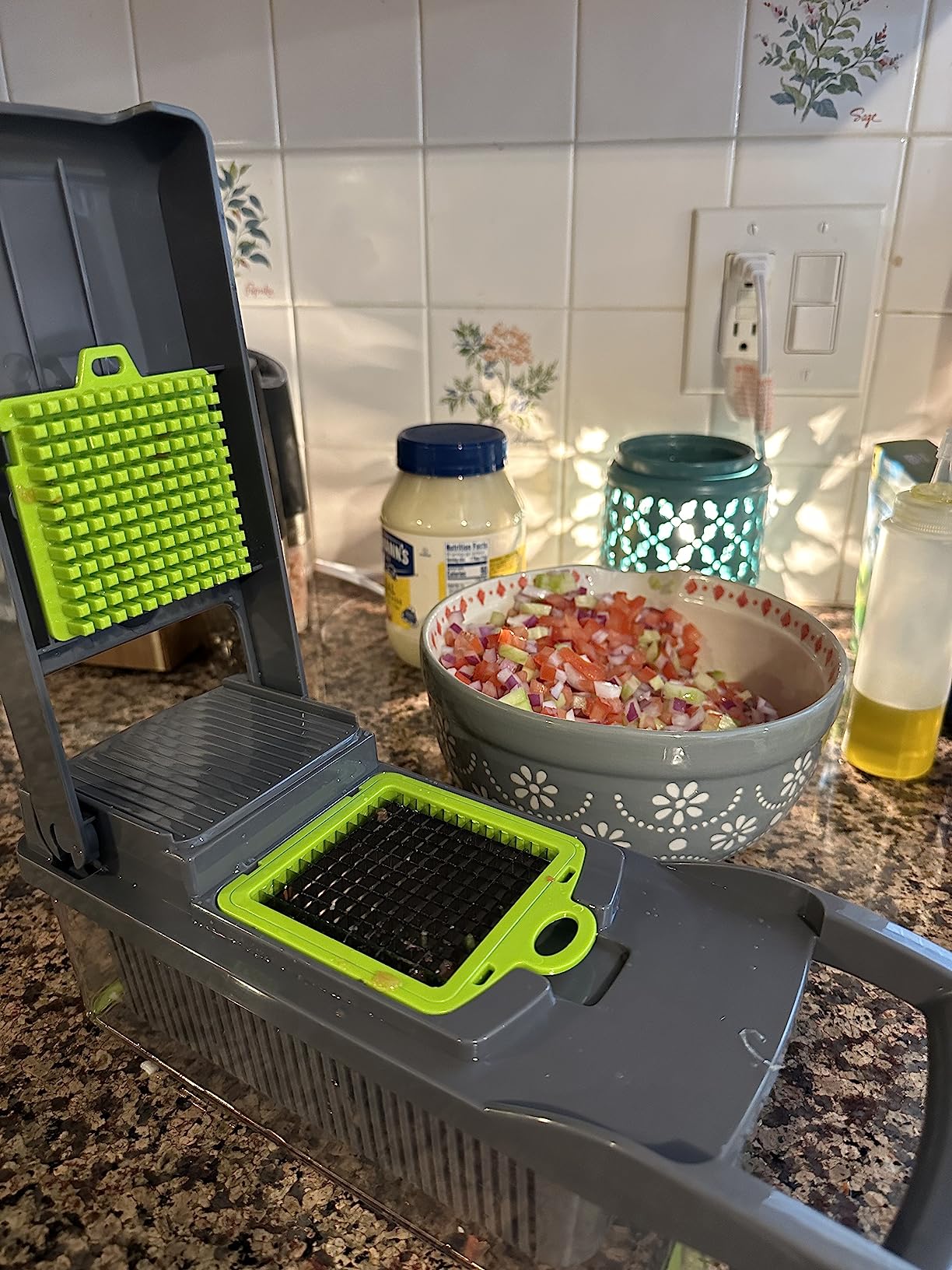 Vegetable Chopper,Senbowe Multifunctional 13-in-1 Food Choppers Onion Chopper Vegetable Slicer Cutter Dicer Veggie chopper with 8 Blades,Colander Basket,Container for Salad Potato Carrot Garlic customer photo 2