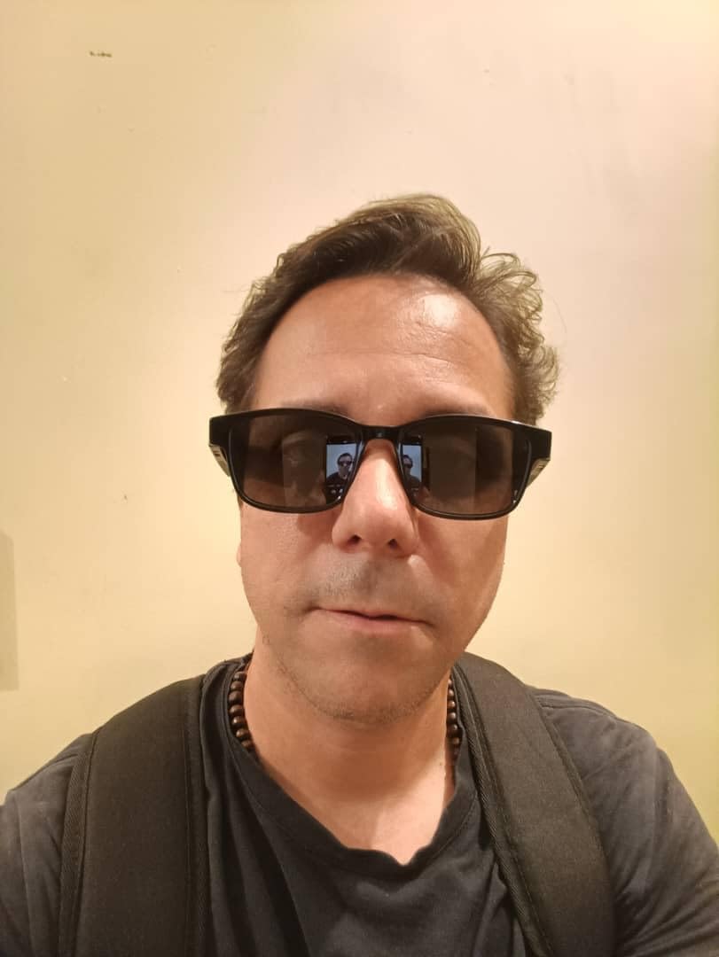 Razer Anzu Smart Glasses: Blue Light Filtering & Polarized Sunglass Lenses - Low Latency Audio - Built-in Mic & Speakers - Touch & Voice Assistant Compatible - 5hrs Battery - Rectangle/Small customer photo 1