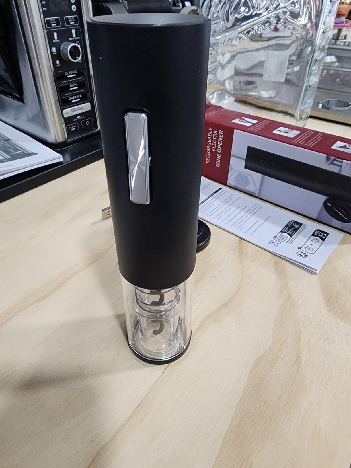 COKUNST USB Rechargeable Electric Wine Bottle Opener with Foil Cutter customer photo 1