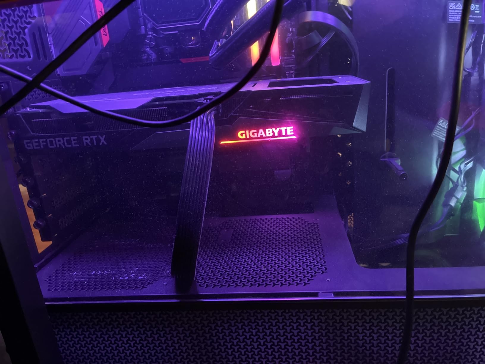 Gigabyte NVIDIA GeForce RTX 3060 Gaming OC V2 Graphics Card - 12GB GDDR6, 192-bit, PCI-E 4.0, 1837MHz Core Clock, RGB, 2X DP 1.4, 2X HDMI 2.1, NVIDIA Ampere - GV-N3060GAMING OC-8GD customer photo 2