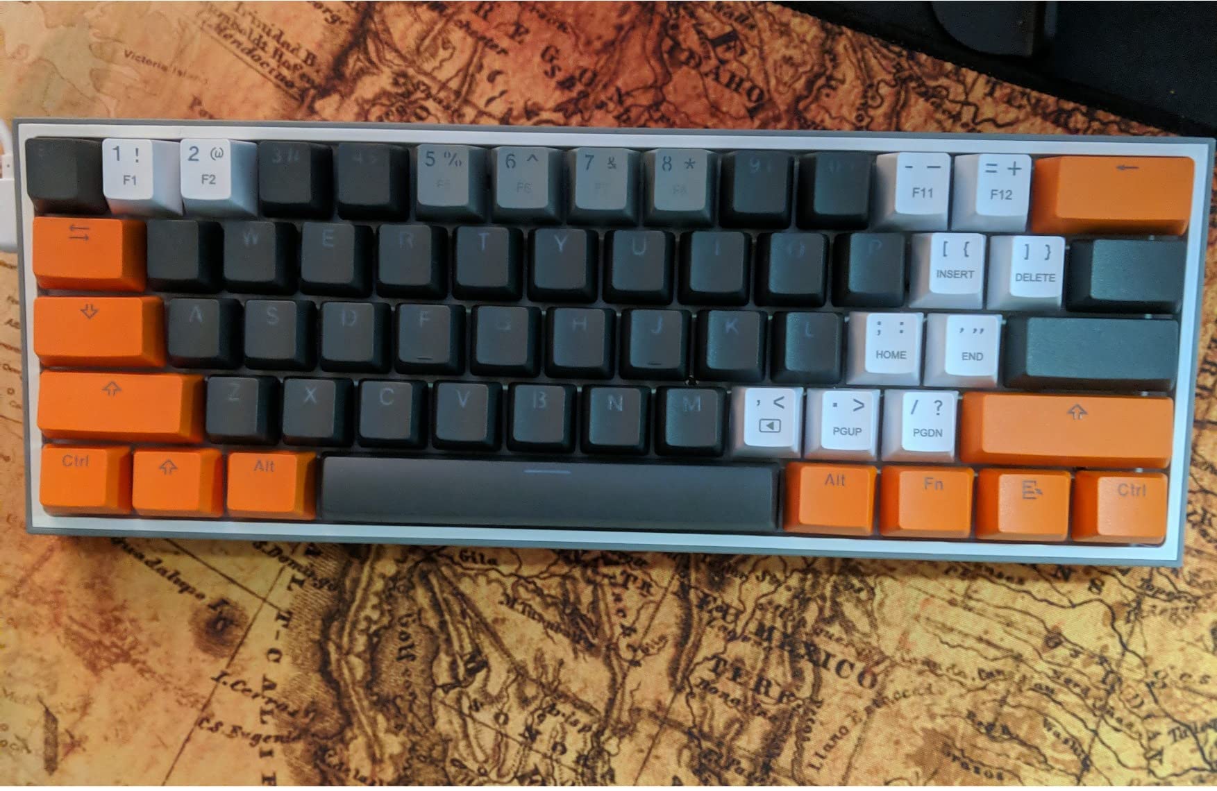 Redragon K617 Wired 60% Compact Hot-Swap RGB Gaming Mechanical Keyboard customer photo 1