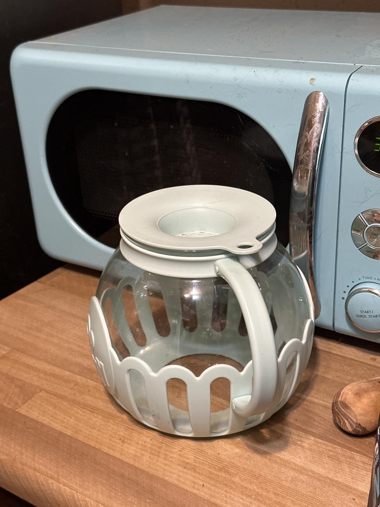 Ecolution Patented Micro-Pop Microwave Popcorn Popper with Temperature Safe Glass, 3-in-1 Lid Measures Kernels and Melts Butter, Made Without BPA, Dishwasher Safe, 3-Quart, Aqua customer photo 2