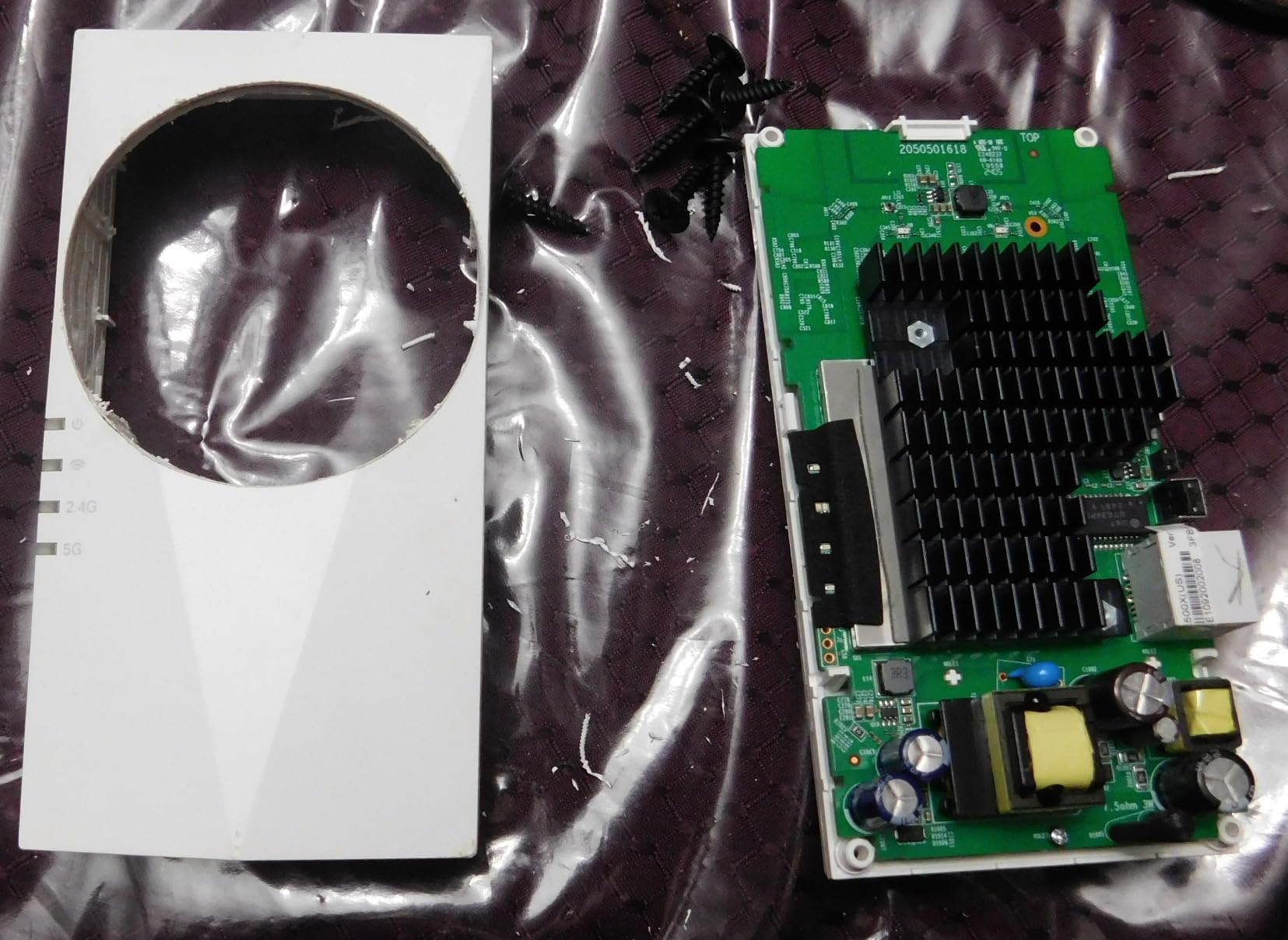 TP-Link AX1500 WiFi Extender Internet Booster WiFi 6 (RE500X) customer photo 1