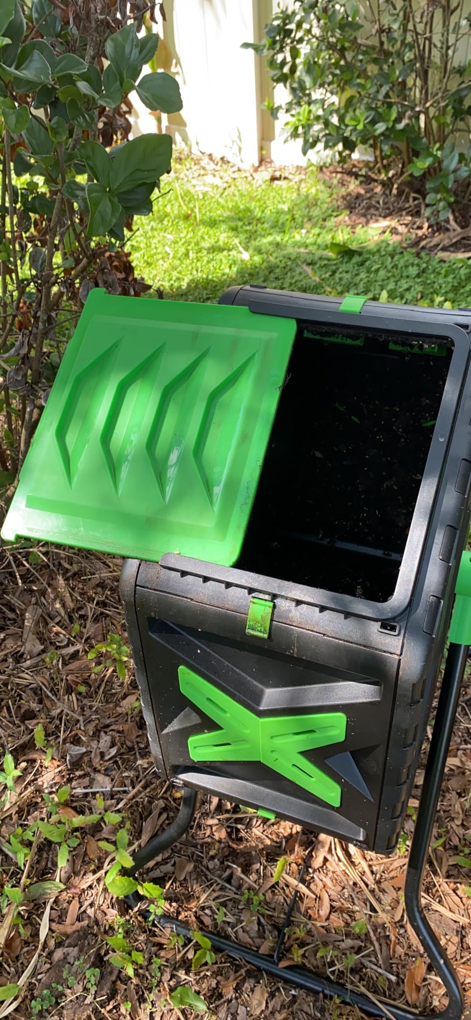 SQUEEZE master Light Weight Tumbling Compost Bin-Single Chamber Compost Tumbler 18.5 Gallon/70L customer photo 2