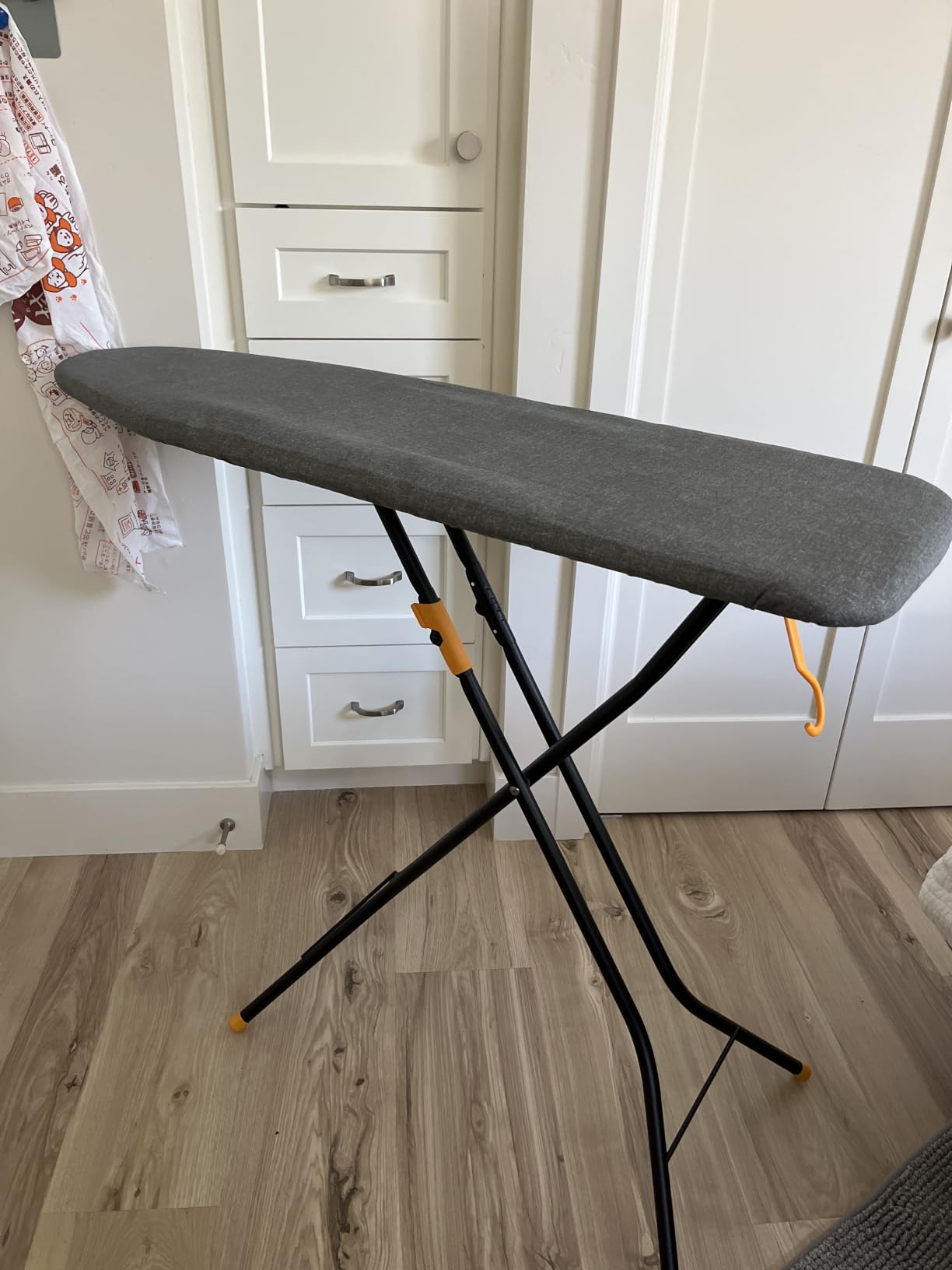 Bartnelli Pulse Ironing Board with New Patent Technology | Made in Europe with Patent Fast-Glide Turbo & Park Zone, with Smart Hanger, 4 Layer Cover Pad | 4 Premium Steel Legs (Size 43x13) customer photo 2