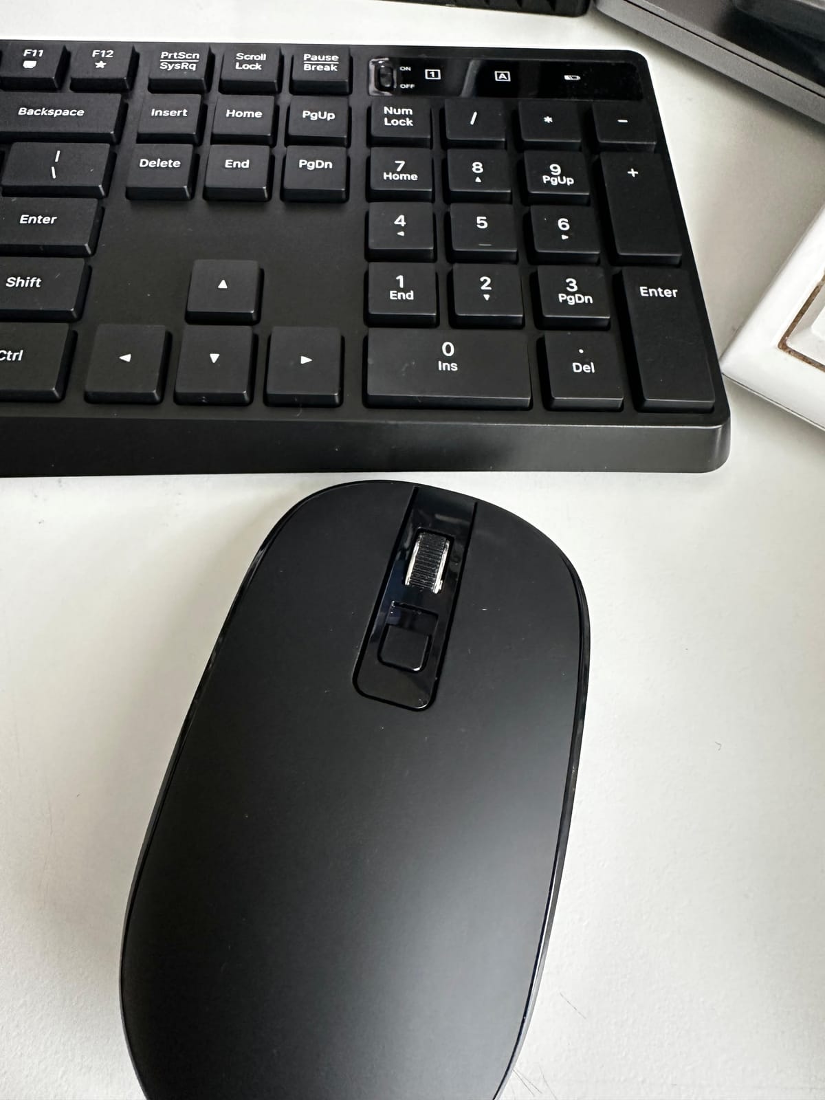 2.4G Wireless Keyboard Mouse Combo, Full-Sized for Computer- Black customer photo 1